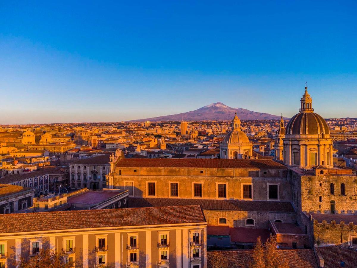 San Michele Suite - Intero Appartamento In Pieno Centro 卡塔尼亚 外观 照片